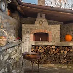 Vivi Luxury Comano (Tuscany)