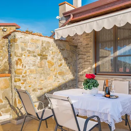 Vivi Luxury * Comano (Tuscany)