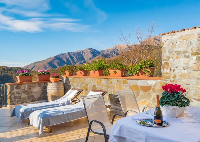 Vivi Luxury Semesterbostad Comano (Tuscany)