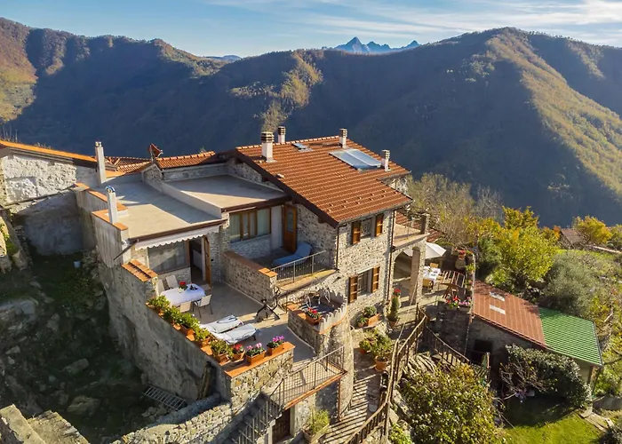 Semesterbostad Vivi Luxury Comano (Tuscany)